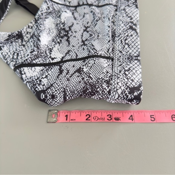 Zyia Active Light n Tight Adjustable Sports Bra Cobra Metallic Size XXL - Picture 5 of 6